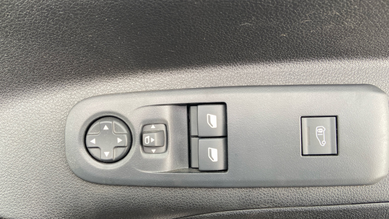 Vauxhall Combo Cargo Combo Xl Electric 100kW Pro 52kWh H1 Van Auto